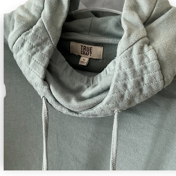 True Craft COWL NECK Sweatshirt - Picture 3 of 7